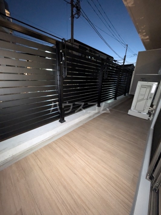 16/22 バルコニー