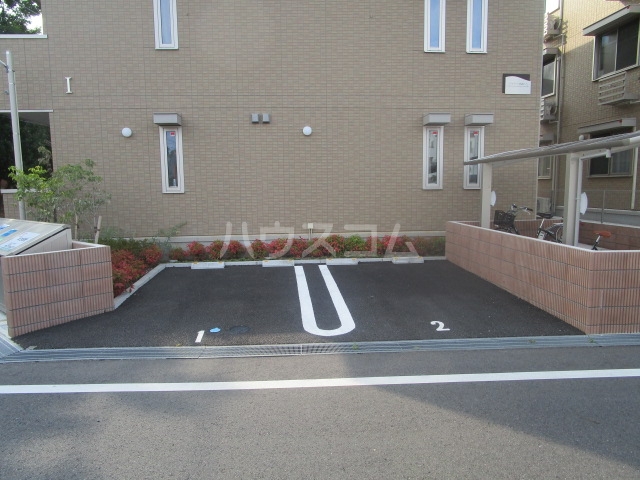 21/29 駐車場