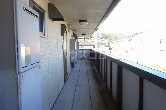 18/20 エントランス