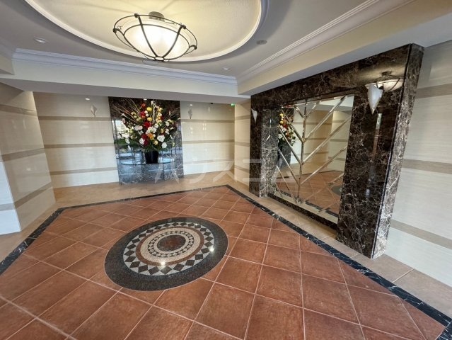 22/30 エントランス