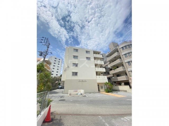 17/19 エントランス