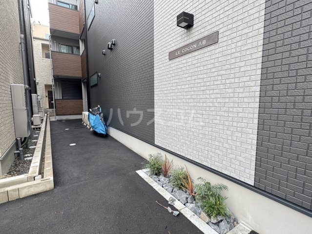 22/30 エントランス