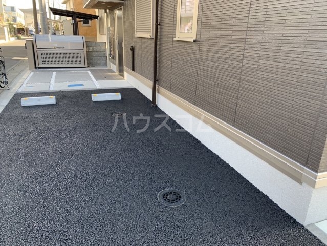 28/30 駐車場