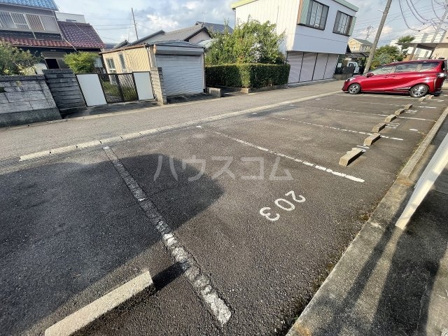 2/6 駐車場