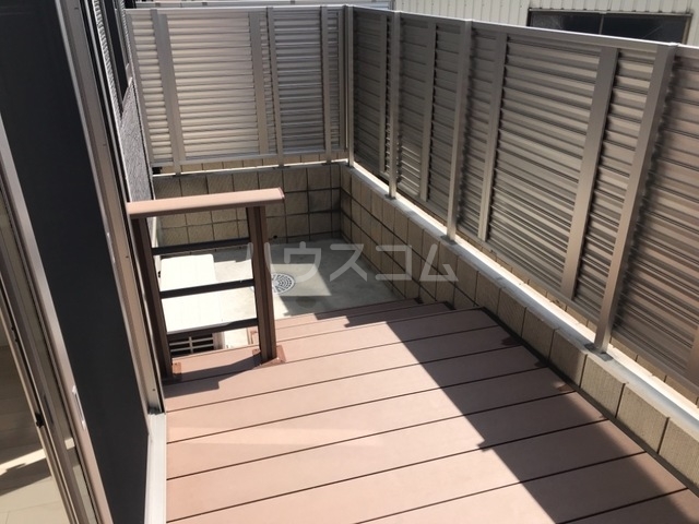 13/21 バルコニー