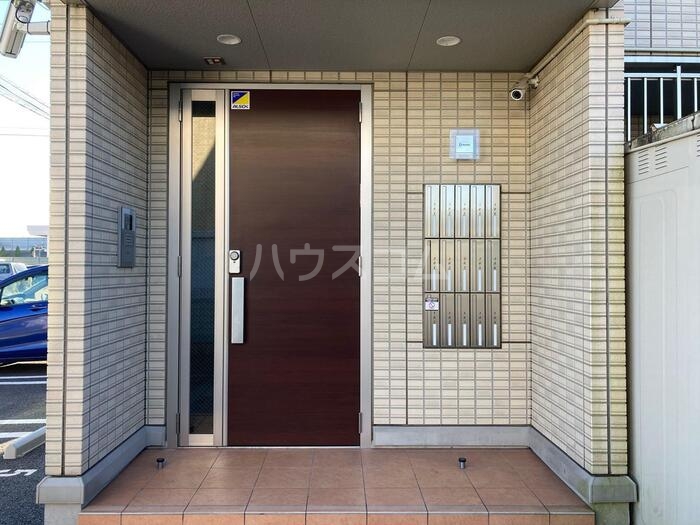 19/23 エントランス