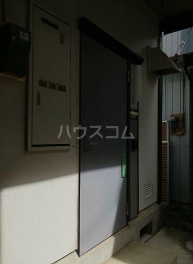 2/2 エントランス