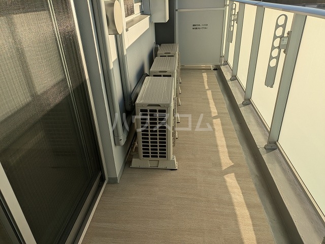 17/30 バルコニー