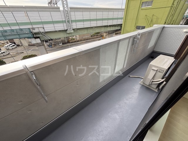 19/30 バルコニー