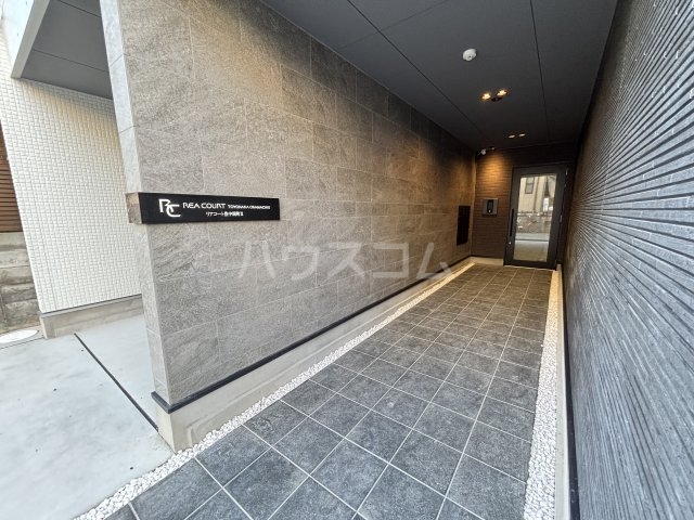 3/7 エントランス