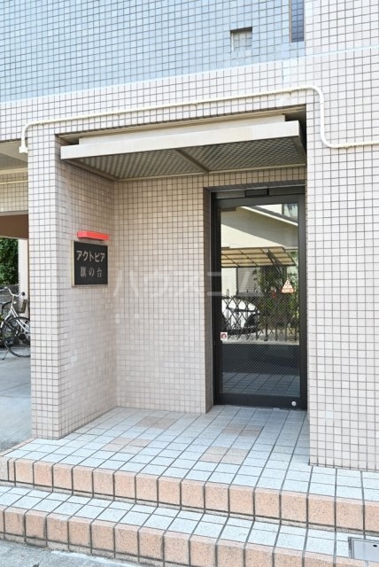 25/28 エントランス