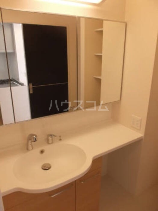 15/26 エントランス