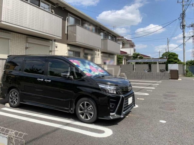 15/17 駐車場