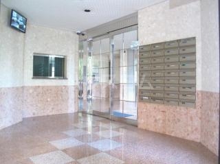 14/20 エントランス