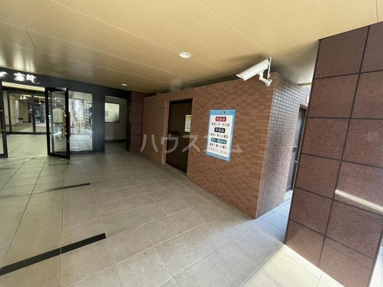 14/15 エントランス