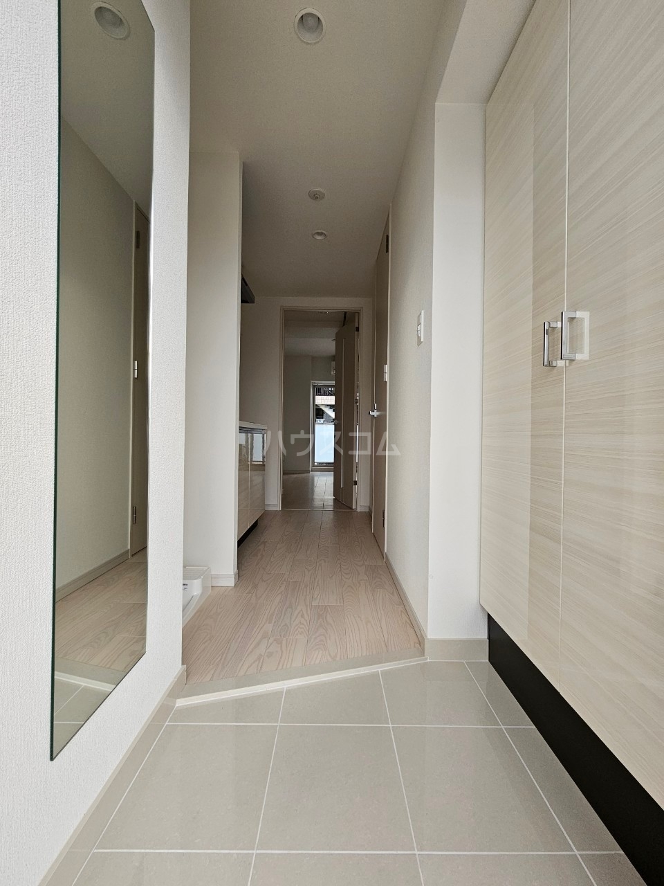 14/25 エントランス