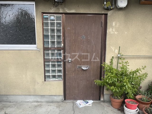 14/22 エントランス