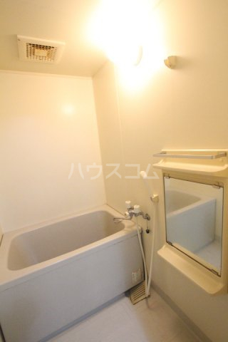 15/28 浴室