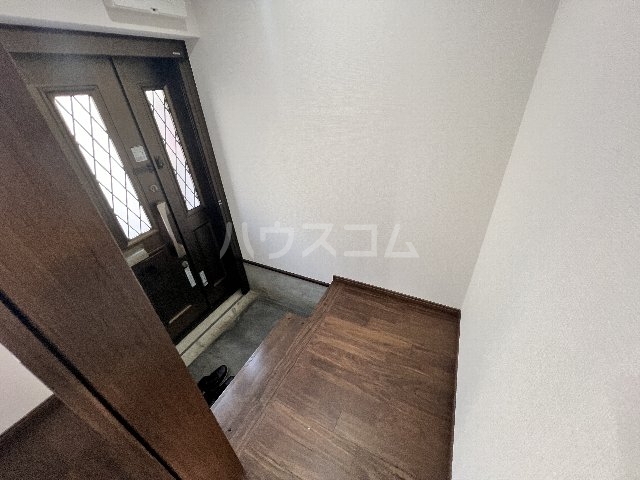 14/30 玄関