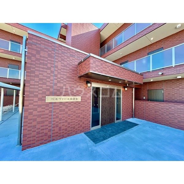 18/29 エントランス