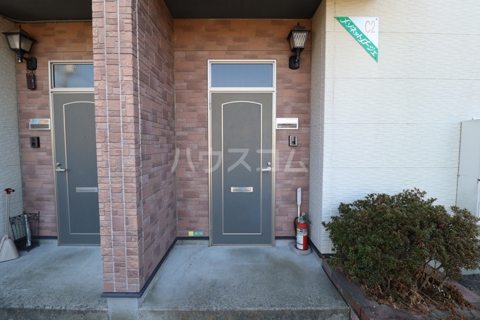 22/22 エントランス