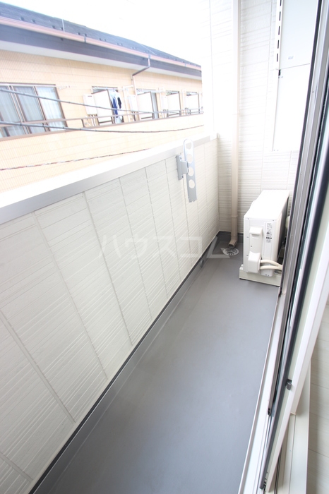 8/8 バルコニー