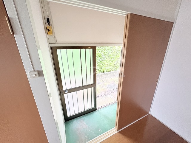 13/30 玄関