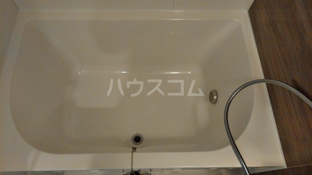 13/30 浴室