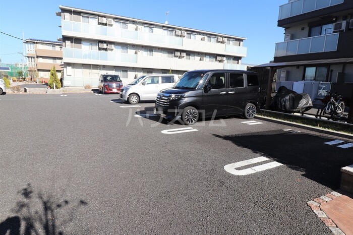 17/27 駐車場