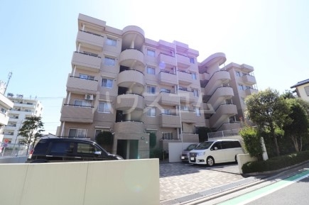 13/19 エントランス