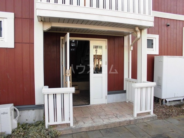 18/24 エントランス