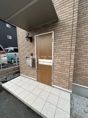 26/30 エントランス