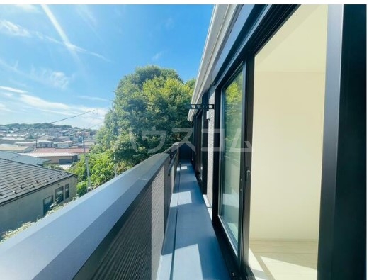 17/28 バルコニー