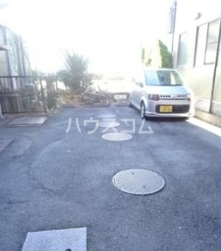 14/18 駐車場