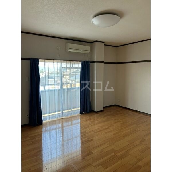 4/13 リビング/ダイニング