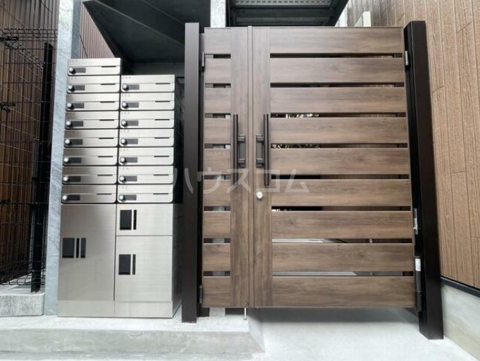 2/10 エントランス