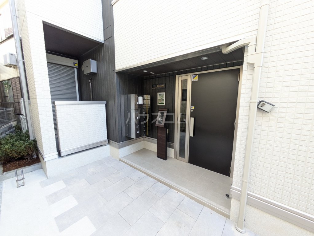 2/10 エントランス