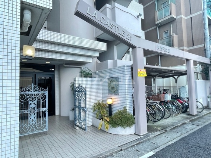 14/18 エントランス