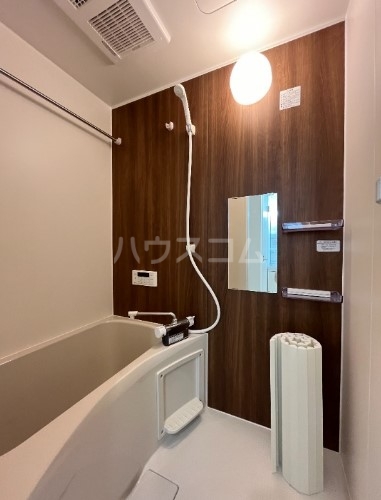 15/28 浴室