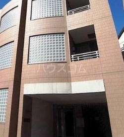 15/19 エントランス