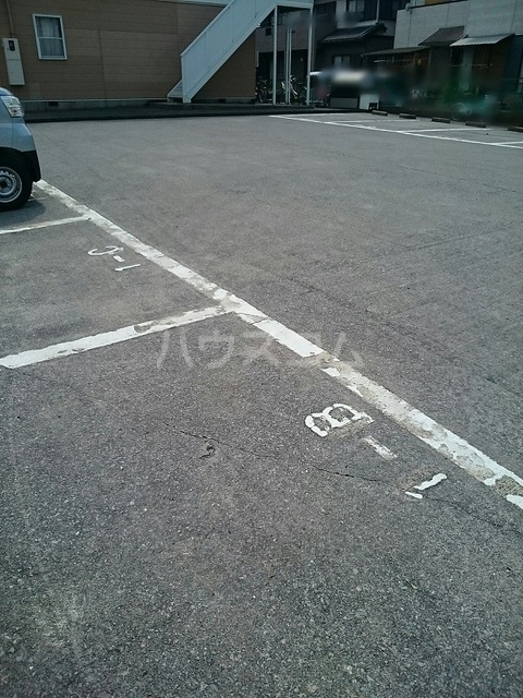 2/10 駐車場