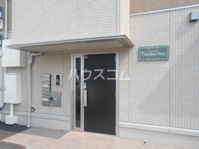 21/25 エントランス