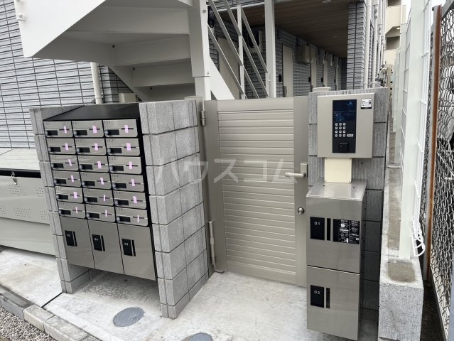 14/17 エントランス