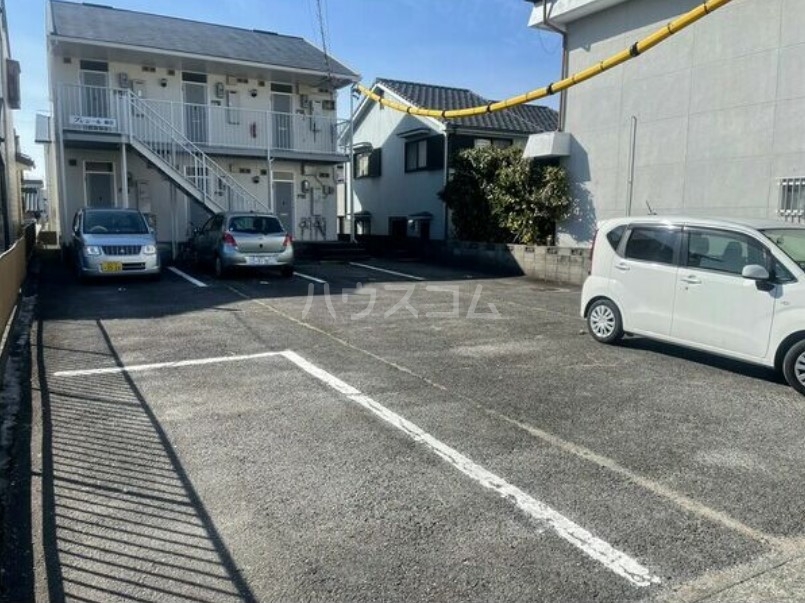 2/13 駐車場