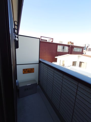 23/30 バルコニー