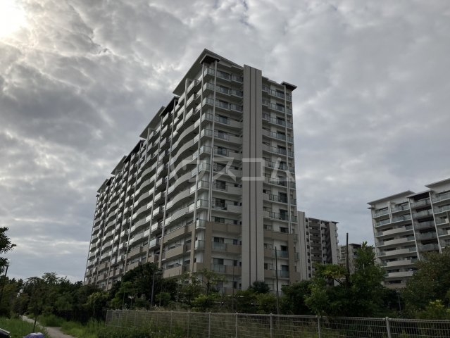 1/4 外観