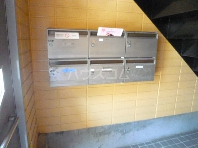 20/27 エントランス