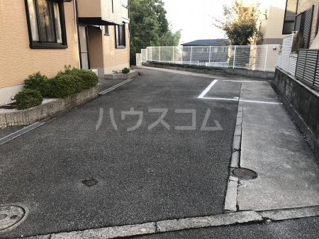 14/18 駐車場