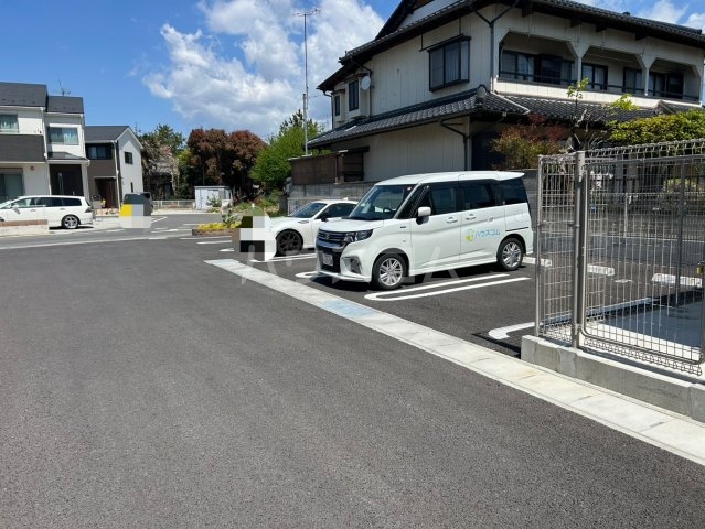9/10 駐車場
