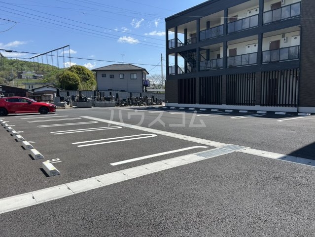 28/30 駐車場